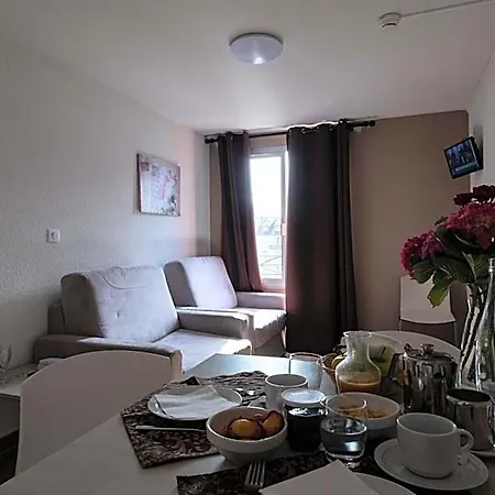 Le Pèlerin Aparthotel 4*