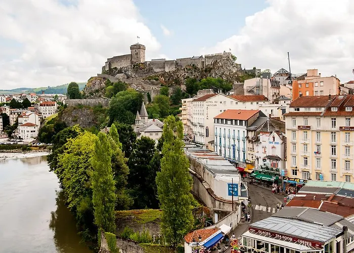 Le Pelerin Apartahotel Lourdes